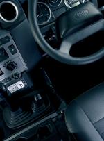 Land Rover Defender 2006 года